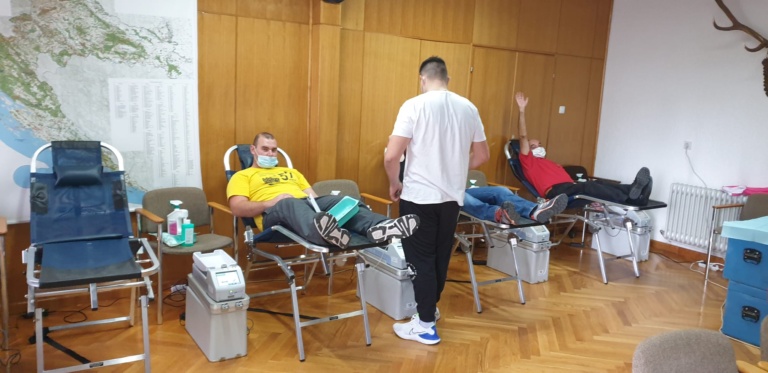 Read more about the article Na treću ovogodišnju akciju darivanja krvi je pristupilo 59 darivaoca